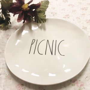 Picnic rae Dunn